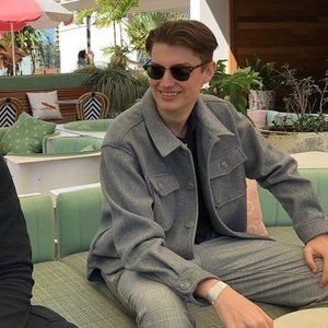 Meet your Posher, Harrison